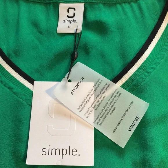 Simple Dress - Picture 7 of 7